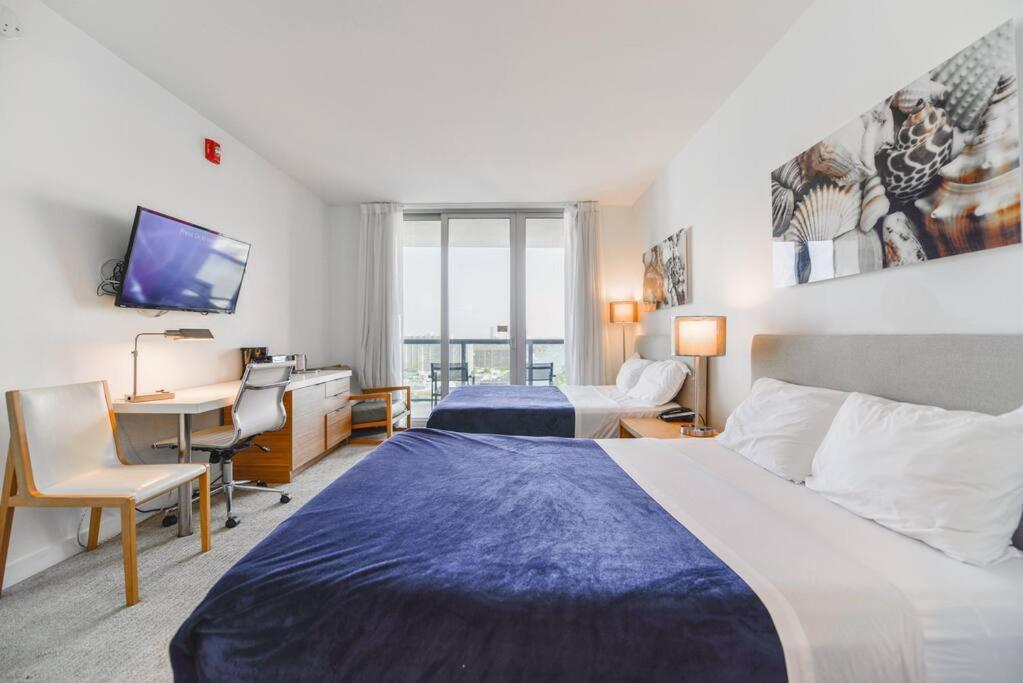 Awesome 2Br Condo Beachwalk Resort Hallandale Beach Eksteriør billede