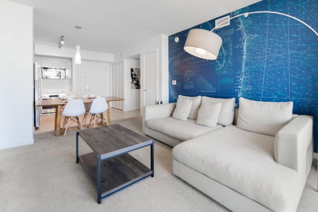 Awesome 2Br Condo Beachwalk Resort Hallandale Beach Eksteriør billede